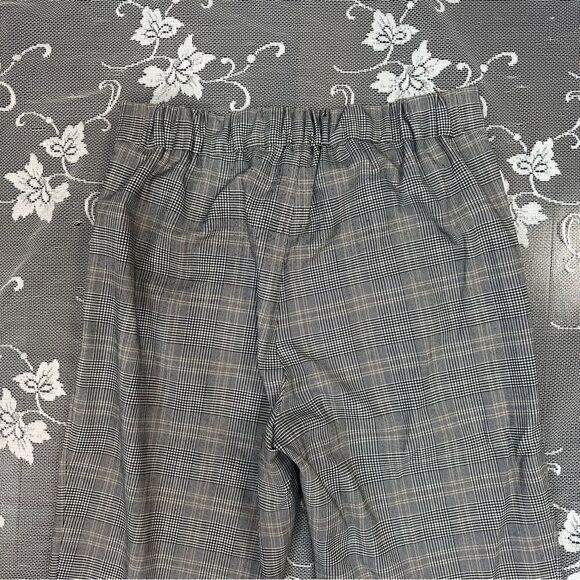 Aritzia Babaton Conan Pull On Pant in Lg Glencheck Bl/Wt Sz 6 - Picture 11 of 14